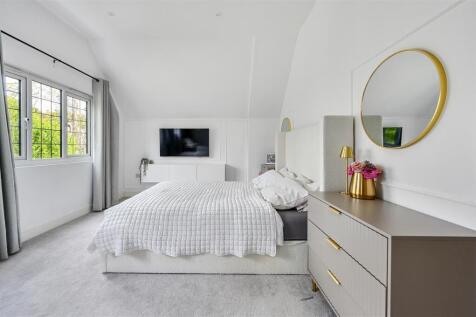 2 THE RUSSETTS - TN377FA (26).jpg