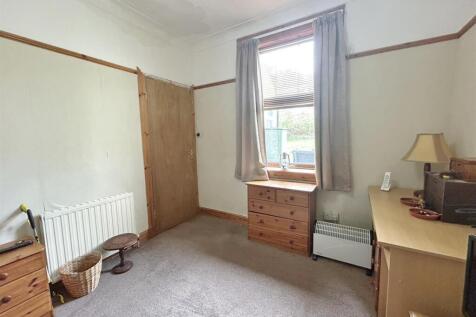 Ground Floor Bedroom/Snug/Office