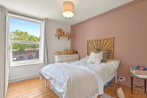 Bedroom One_1.jpeg