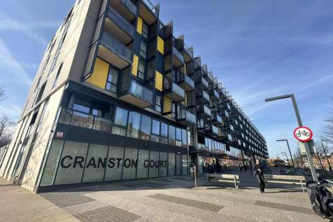 CHAMPS is proud to present this bright and modern two-bedroom, two-bathroom apartment 1 parking spcae Include dlocated in the heart of Shepherd’s Bush, ideally positioned near the open green