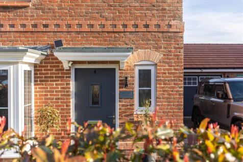 Ploughlands Grove 4 External-2.jpg