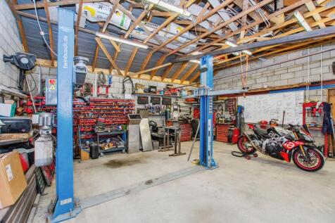 pbox-IMG.jpg
