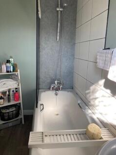 Bathroom2.jpg