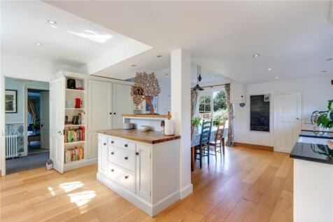 Kitchen/Dining Rm