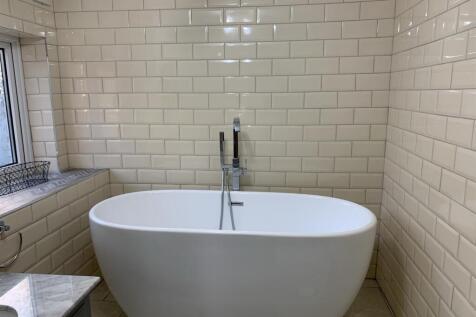 Bathroom2.JPEG