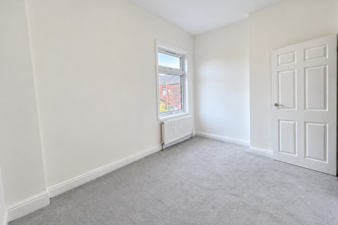 Back bedroom.png