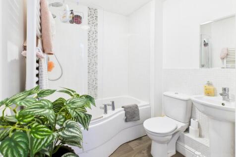 CAM03624G0-PR0142-STILL016