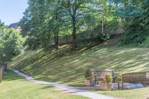 121 Kingswood Hall NH 21.jpg