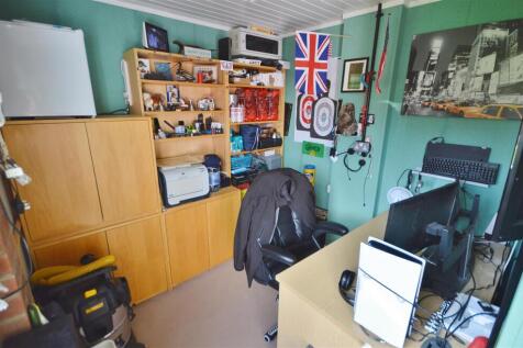 GARAGE/OFFICE