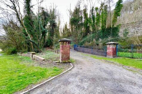 Point of Reference near Land