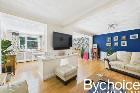 CAM05454G0-PR0032-STILL012