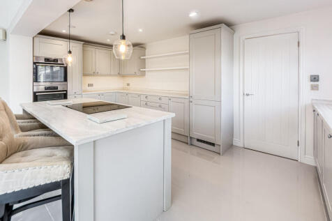 17 Orchard Way   ...