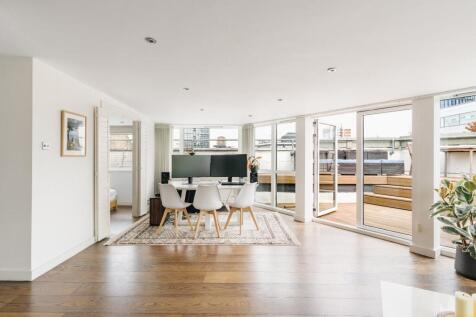 Reception/Kitchen