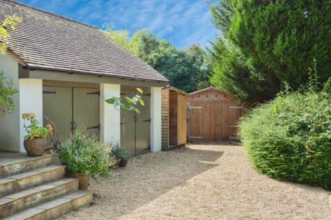 Garages / Games Room