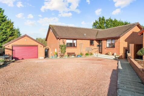 4 bed, 2 bath Detached Bungalow in Cardiff - Photo 1