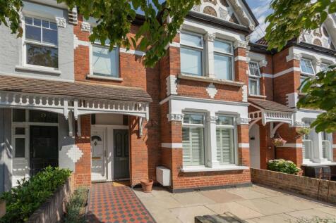 Beech Hall Road, E4