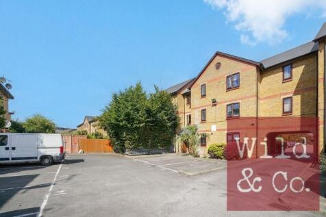 Riverside Close - MwOFq1QlJokipLLSHNPJ.jpg