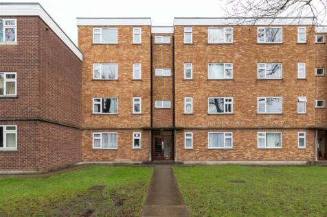 Hainault Road, E11