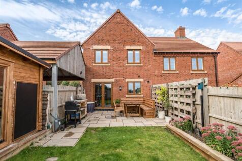 7 Poplar Close, Overseal