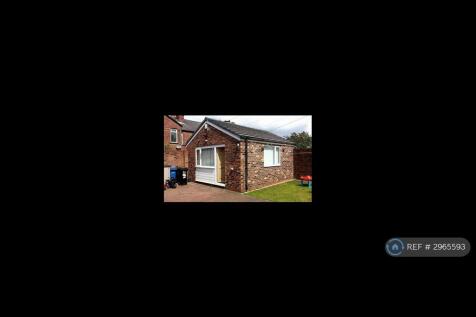 A well-presented one-bedroom bungalow available to rent in the popular area of Reddish, Stockport. This lovely home offers comfortable, private living and is ideal for a single professional or cou...