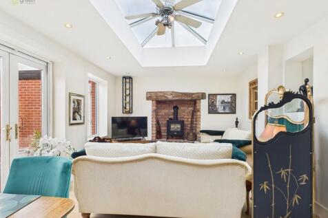 CAM03830G0-PR0161...