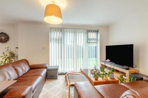 8668615-interior04.jpg