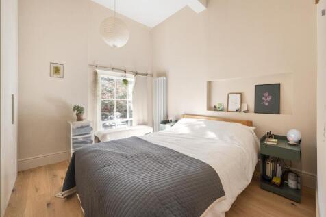 1 bed, 1 bath Flat in london - Photo 5