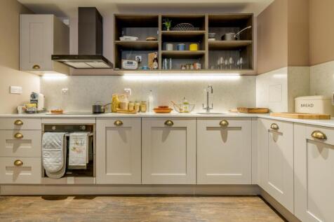 2. Canada Gardens- Kitchen.jpg