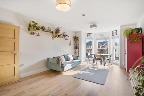 2 bed, 1 bath Flat in cardiff - Photo 5