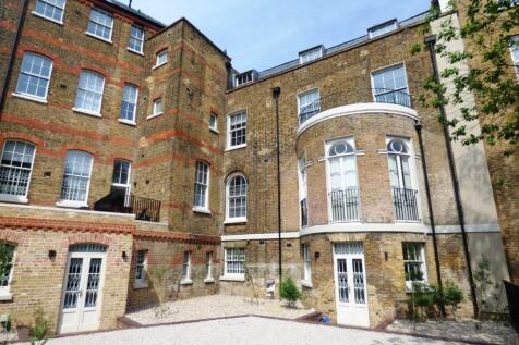Wow! Available from 27th August - A luxurious one bedroom apartment with private Terrace located by Victoria Park and just two minutes to Homerton Station E9. This property is 560 Sq Ft and is set wit