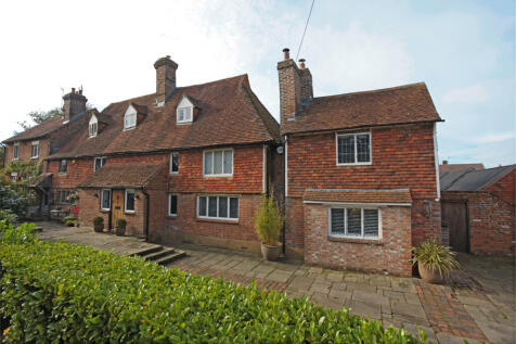 4 Bed Unfurnished Detached