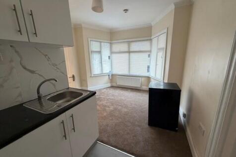Flat in LU1 1JJ