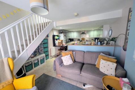 WhatsApp Image 2025-07-01 at 12.20.39_adddadc0.jpg