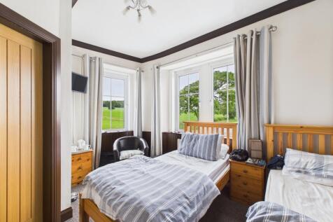 CAM03185G0-PR0102-STILL001