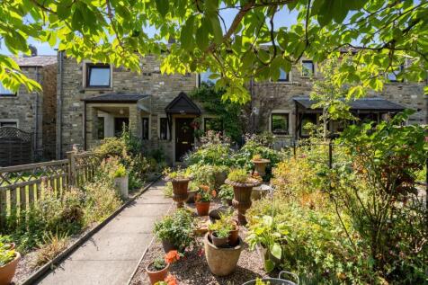 112314_11 Beckside Close Addingham-2.jpg