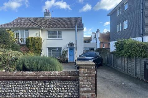 2 Bedroom Semi-Detached in BN20 7RH