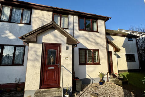 3 Bedroom Mid Terraced House for Sale