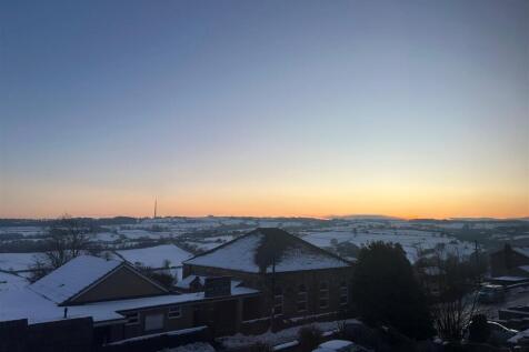 14 Whitley Road - 1.jpg