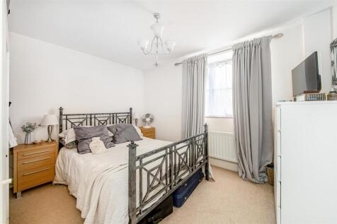 1 George Bedroom 1.jpg