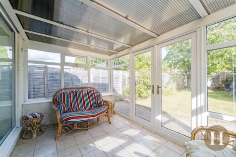 Hadleigh Estate Agents-27.jpg