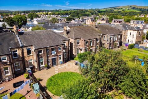 DEAN ROAD, KILBIRNIE REAR GARDEN