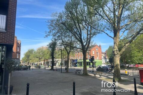 Ven 1 view to the park.jpg