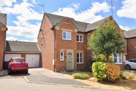 31 Hunt Close
