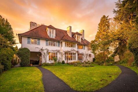 6 bed, 4 bath Detached in Bristol - Photo 1