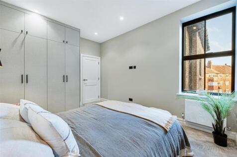 Flat 4 - 7 Woodgrange Avenue-10.jpg