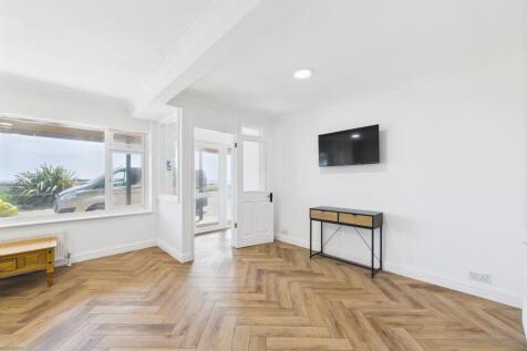 CAM03519G0-PR0303...