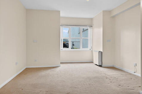 Sitting/Dining Room
