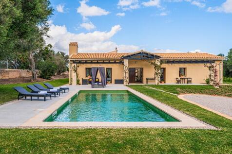 Exterior and Pool