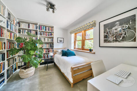 dee3a46e-ad91-4ba...