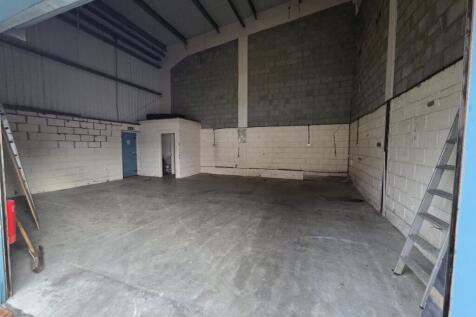 WhatsApp Image 20251204 at 153410_4bf1ecb0.jpg